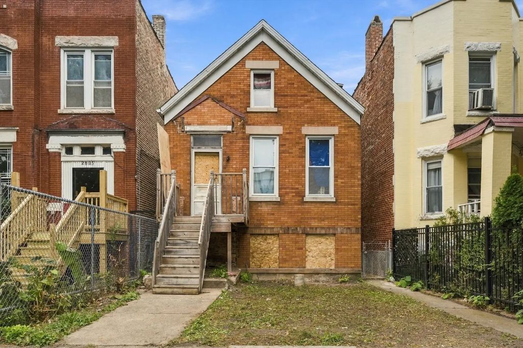 2837 S Millard Avenue, Chicago