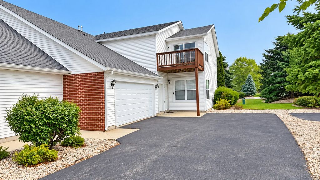 10215 Metalmark Lane 4, Roscoe