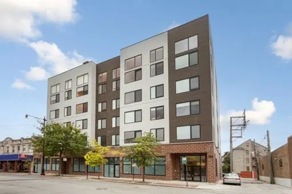 1531 W Howard Avenue 210, Chicago