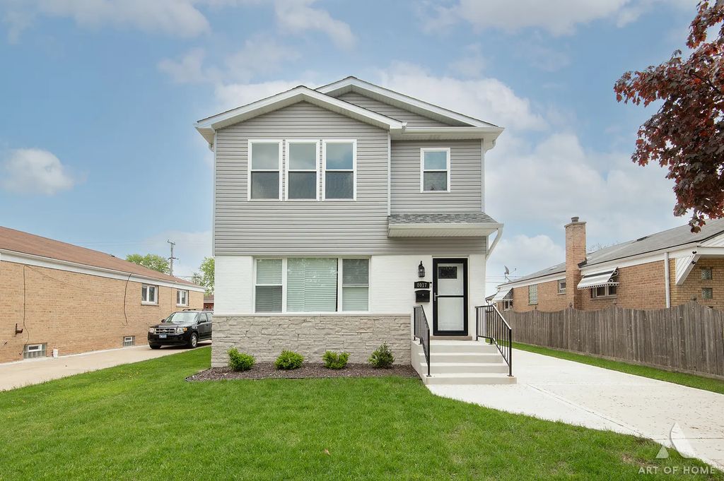 8017 S Kostner Avenue, Chicago