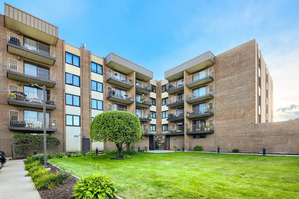 7707 W Irving Park Road 202, Chicago