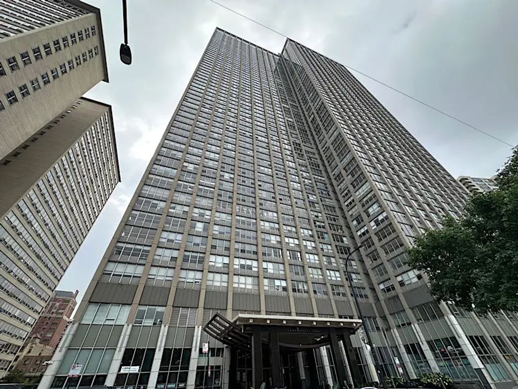 655 W Irving Park Road 1007, Chicago