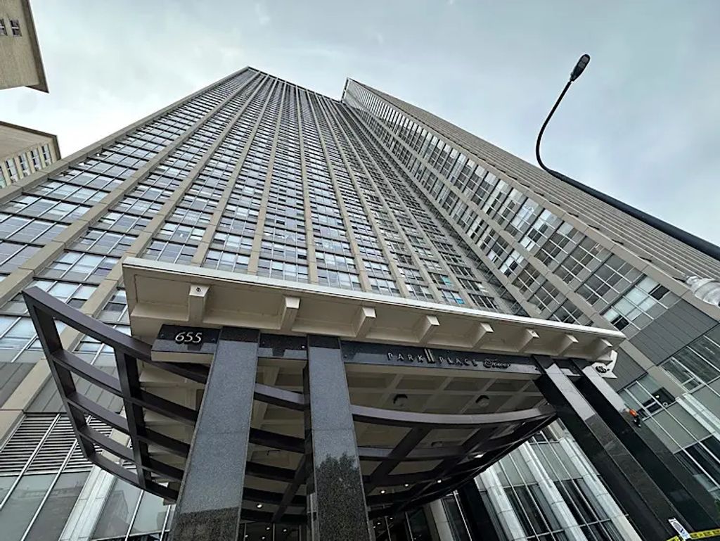 655 W Irving Park Road 1007, Chicago