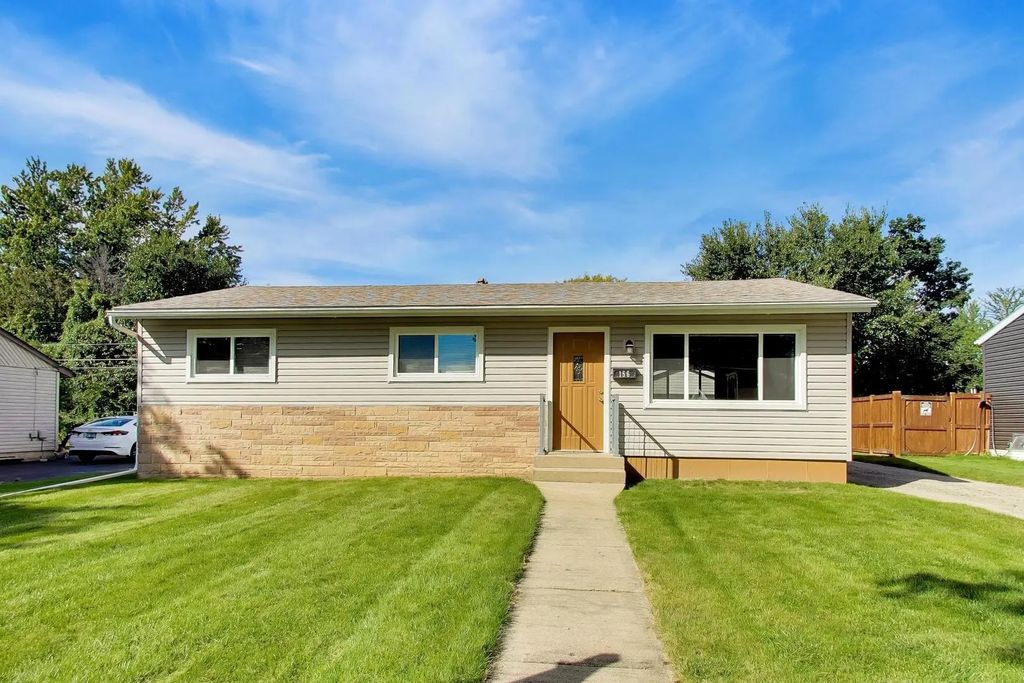 156 Terry Court, Woodstock