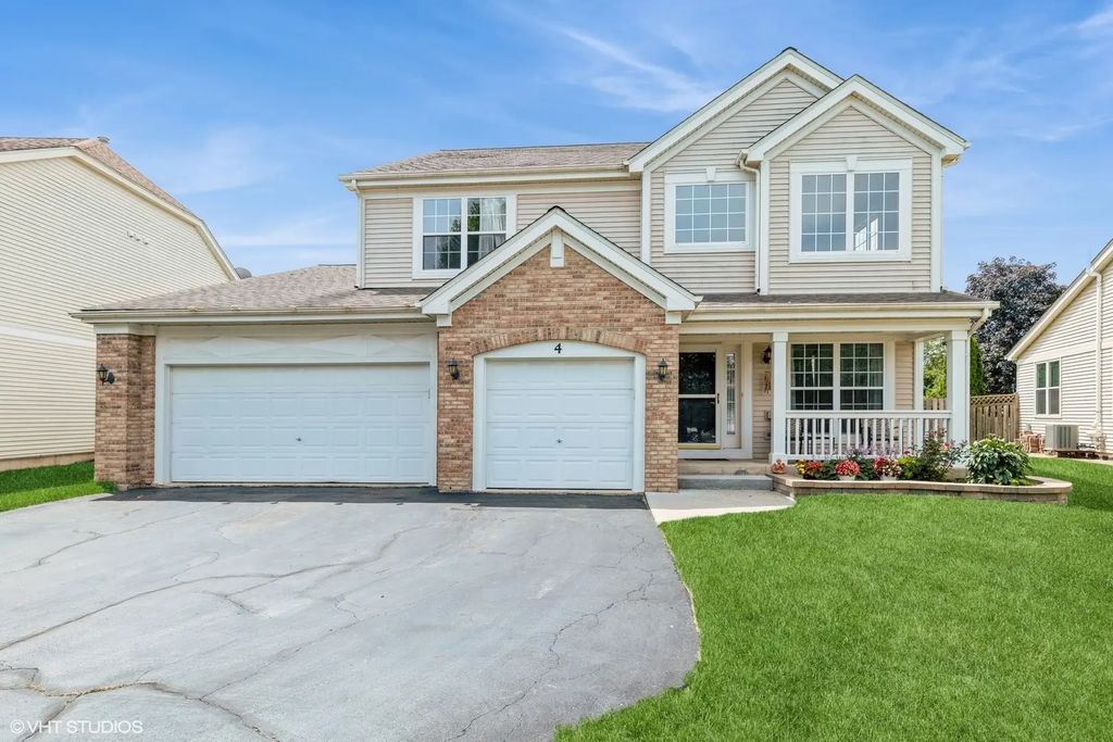 4 Litchfield Court, Lake In The Hills