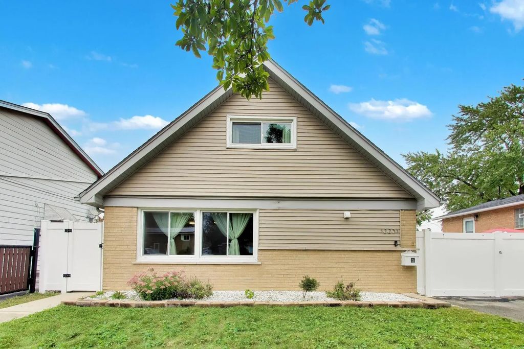 12231 S Lawndale Avenue, Alsip