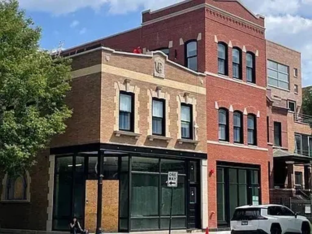 1057 N Wolcott Avenue 2n, Chicago