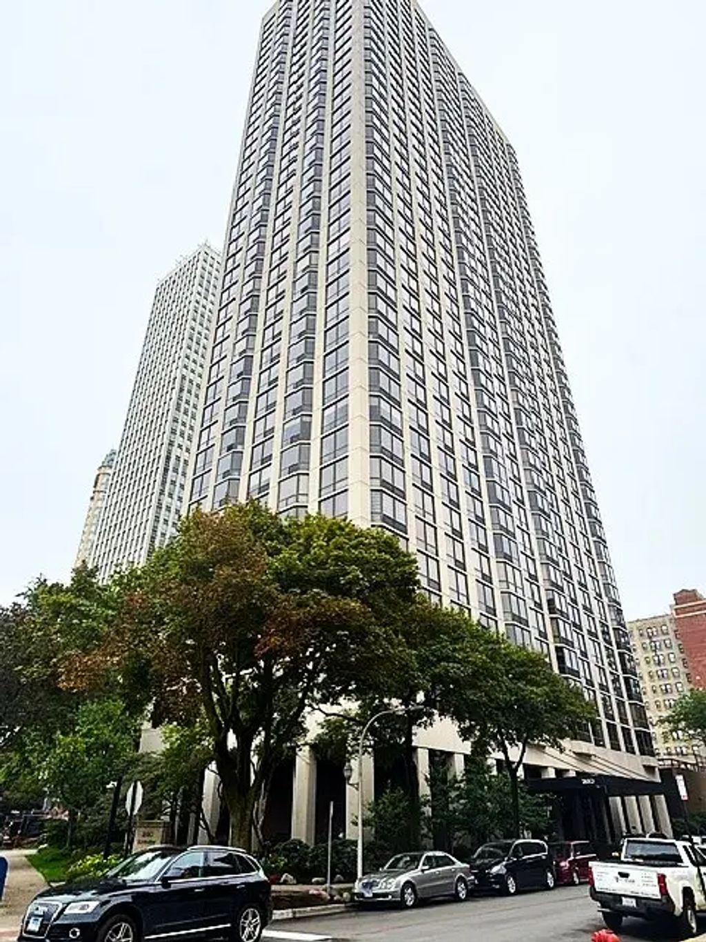 2650 N Lakeview Avenue 3103, Chicago