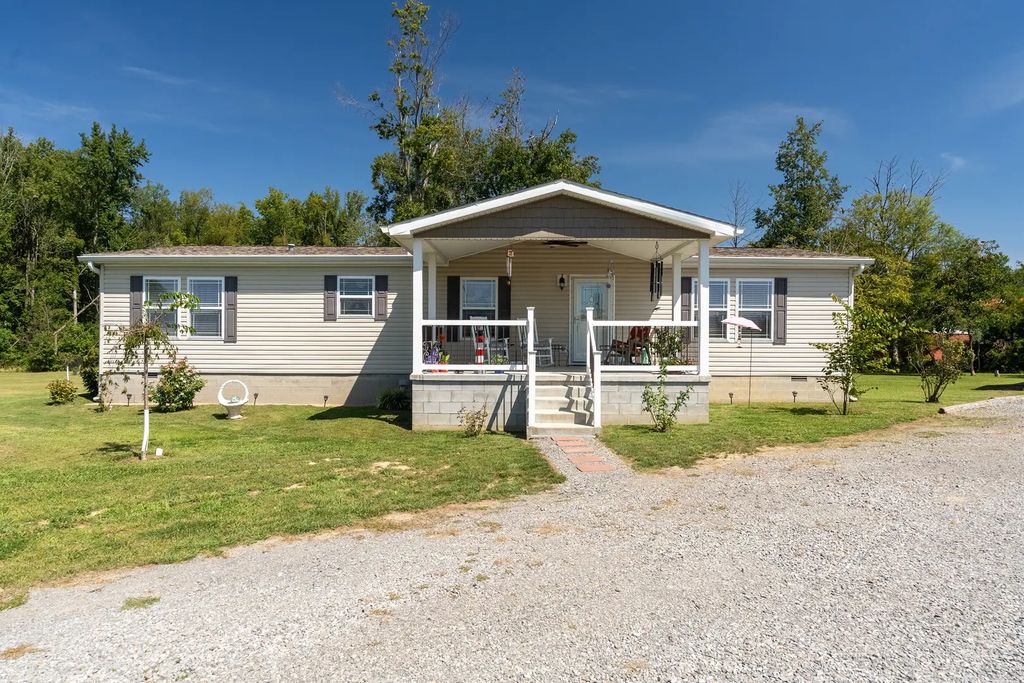 1535 Dewey Road, Eldorado