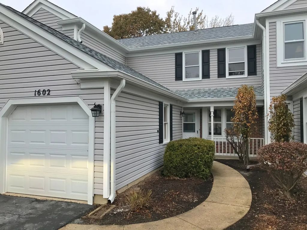1602 Vermont Drive 1602, Elk Grove Village