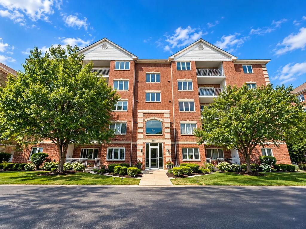5500 W 115th Street 204, Oak Lawn