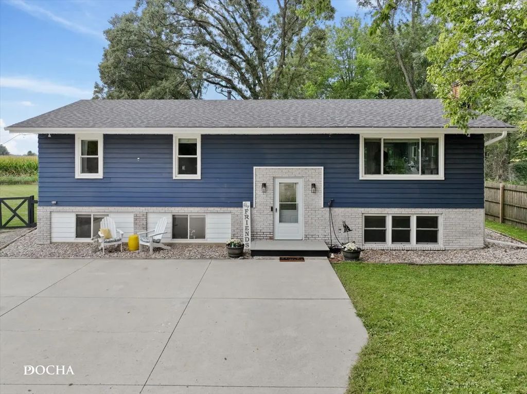 2714 N 3853rd Road, Sheridan