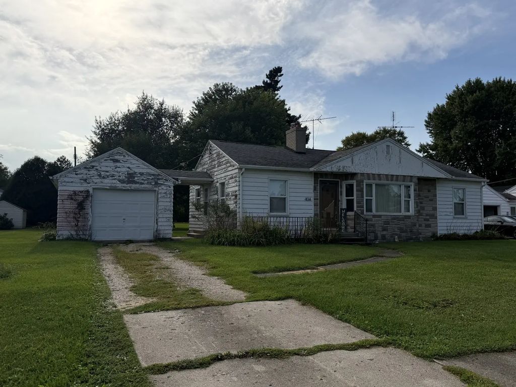 404 Maple Avenue, Forreston