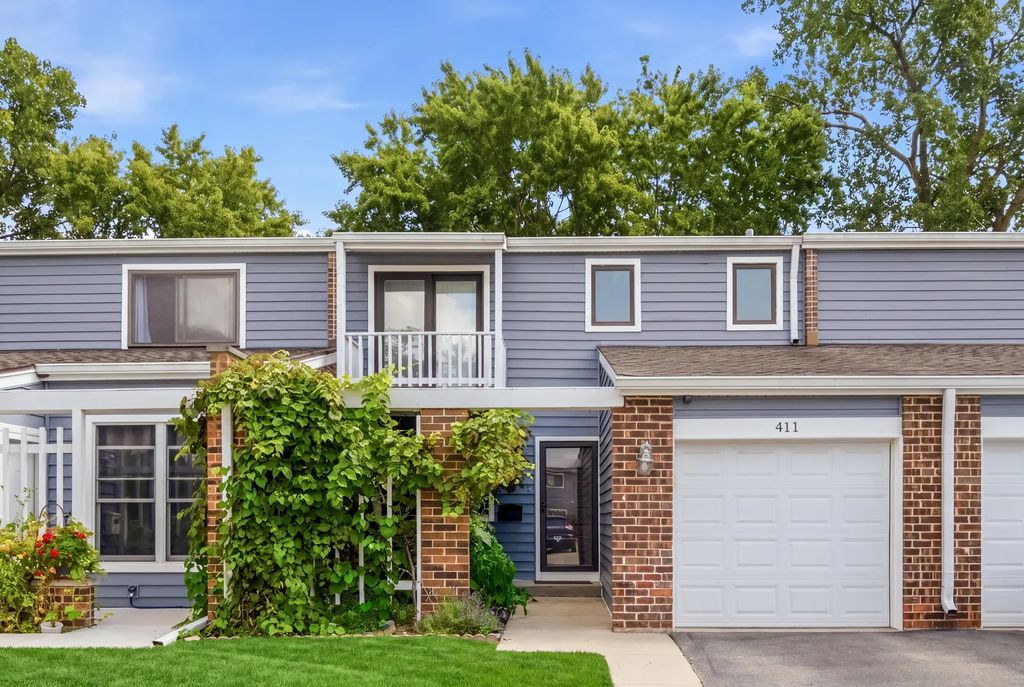 411 Hickory Drive 411, Wheeling