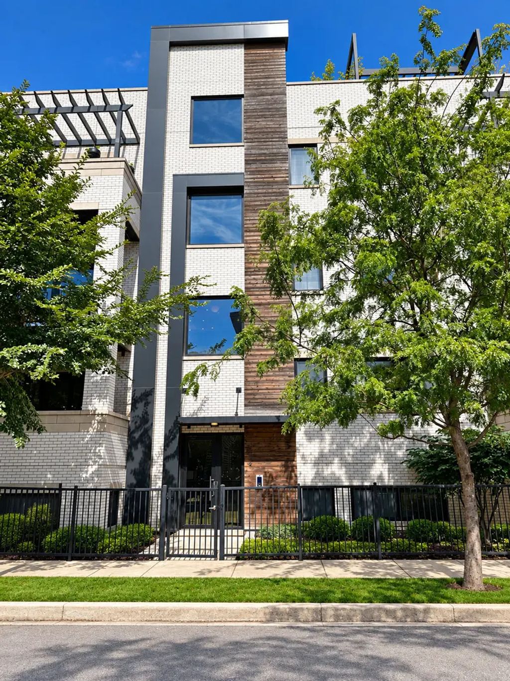 1334 W Walton Street 1w, Chicago