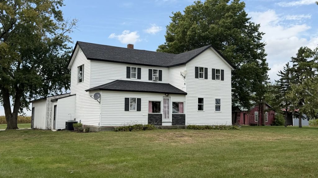 6151 Cunniff Road, Tampico