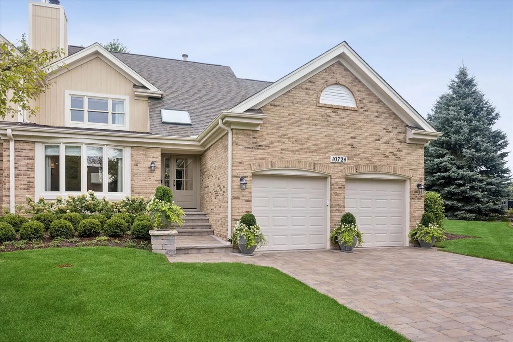 10724 Hollow Tree Court, Orland Park