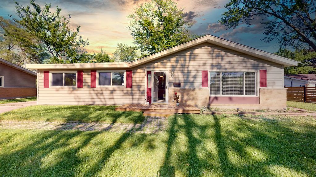 115 Princeton Street, Hoffman Estates