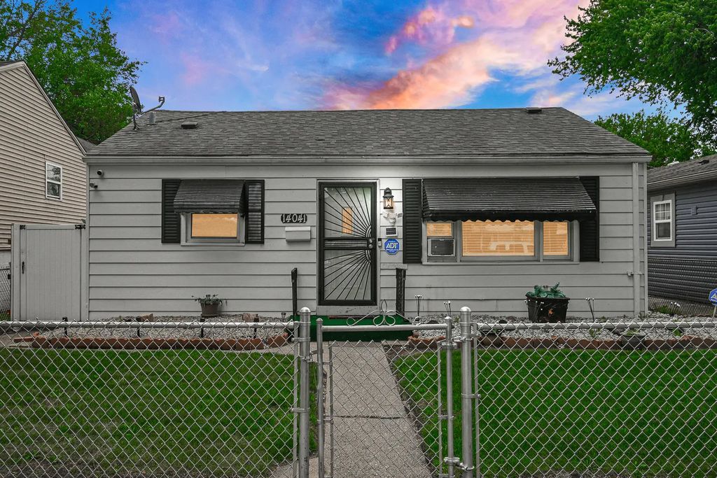 14041 S Calhoun Avenue, Burnham
