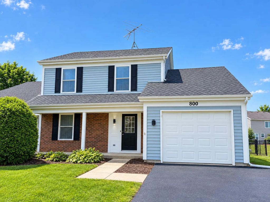 800 Stanford Lane 800, Carol Stream