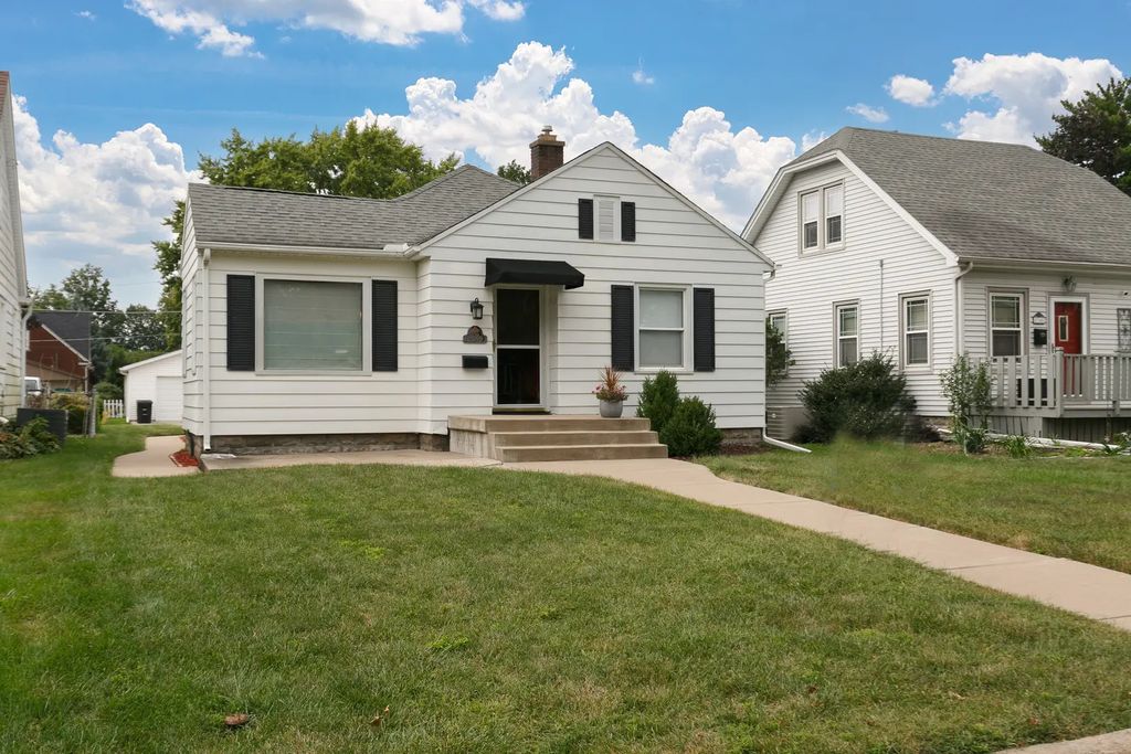 2349 30th Street, Moline