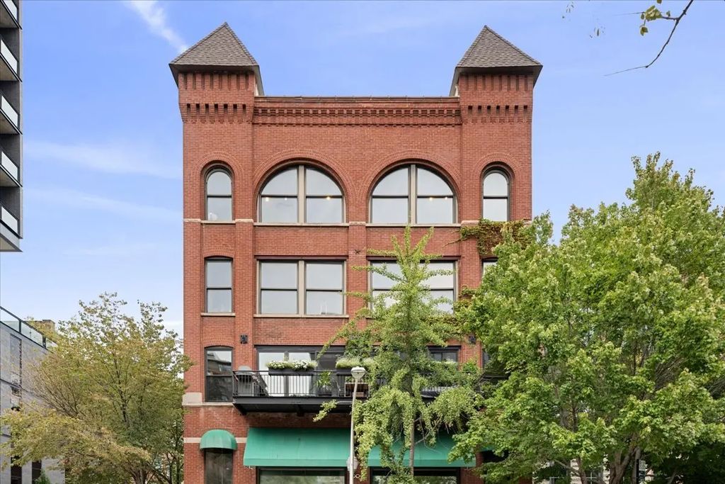 368 W Huron Street 4s, Chicago, 60654