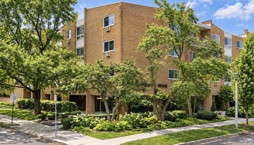 203 N Kenilworth Avenue 4f, Oak Park