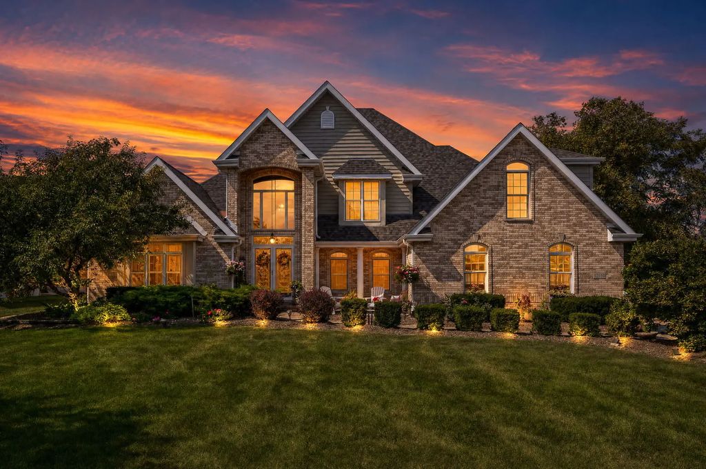 12110 Pine Avenue, Lemont