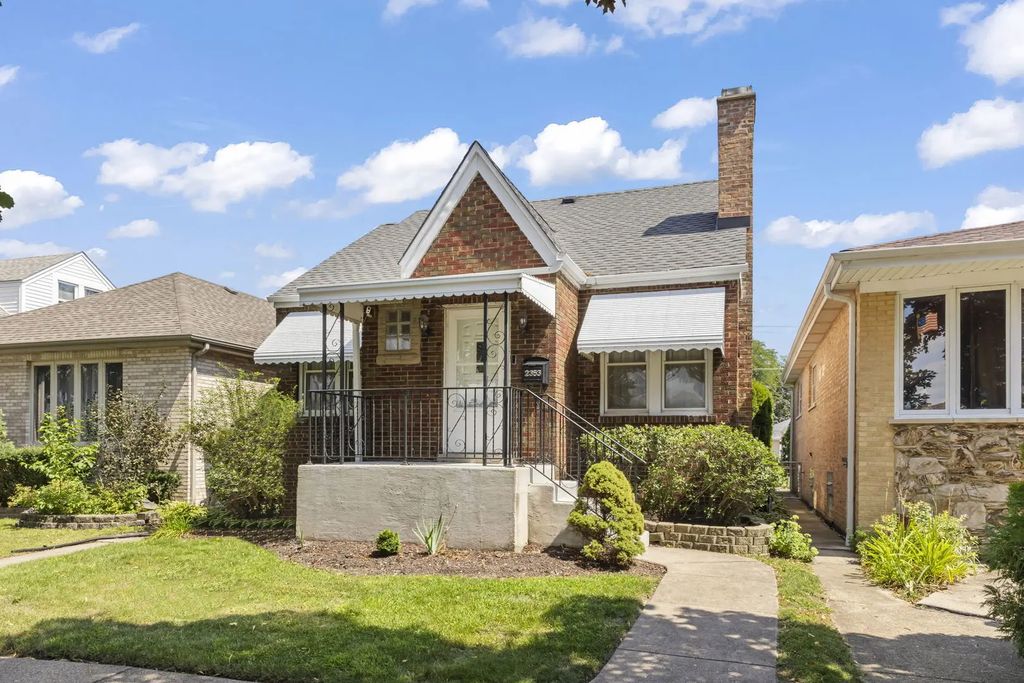 2353 Hainsworth Avenue, North Riverside