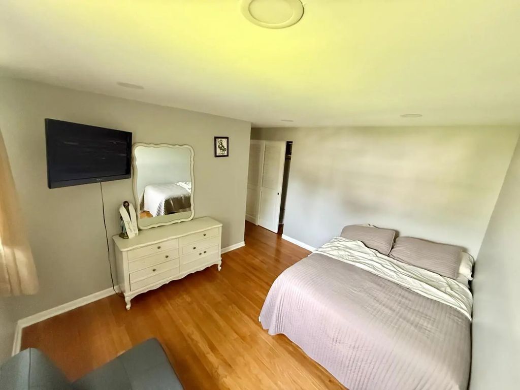 1622 S Surrey Ridge Drive, Arlington Heights