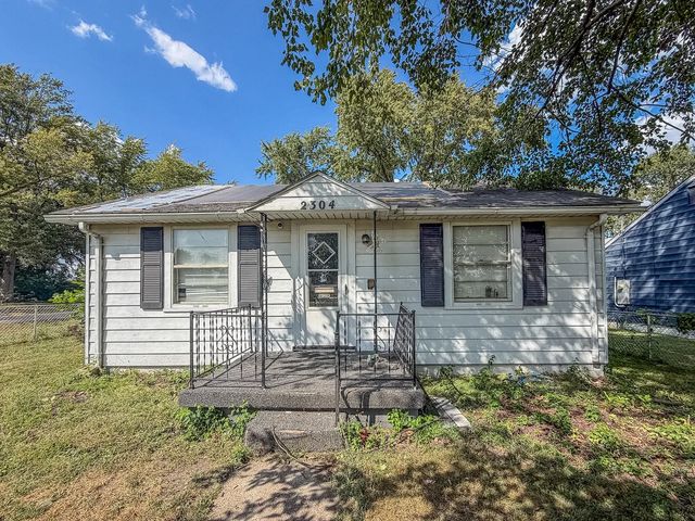 2304 E Division Street, Decatur