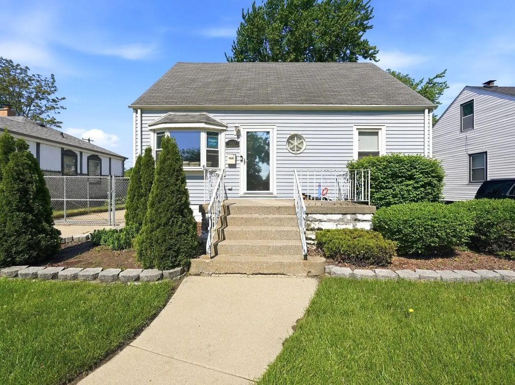 602 Hirsch Avenue, Calumet City