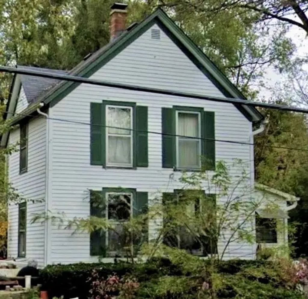 242 Park Avenue, Cary