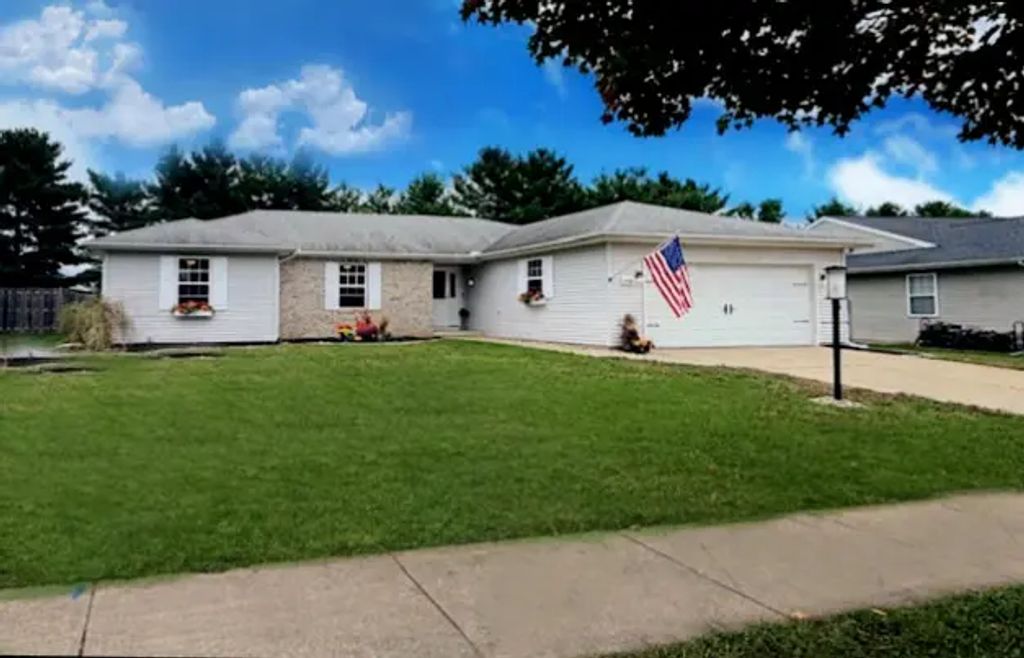 1704 Nancy Beth Drive, Champaign
