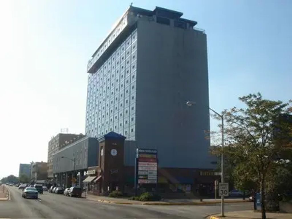 7234 W North Avenue 711, Elmwood Park
