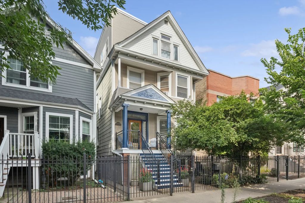 4610 N Claremont Avenue, Chicago