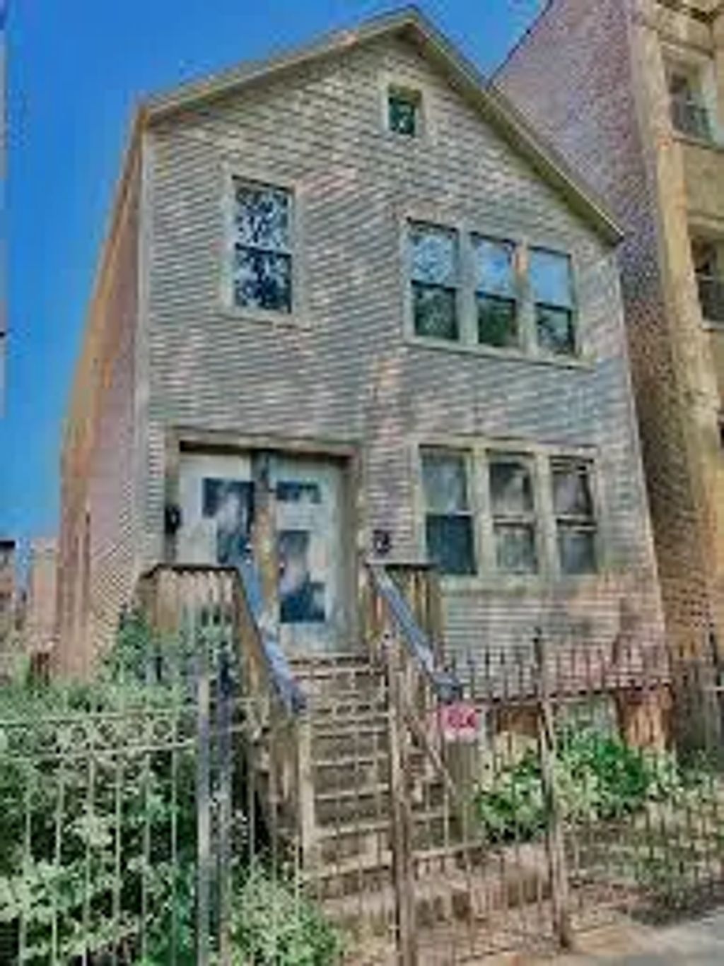 1525 N Artesian Avenue 2, Chicago