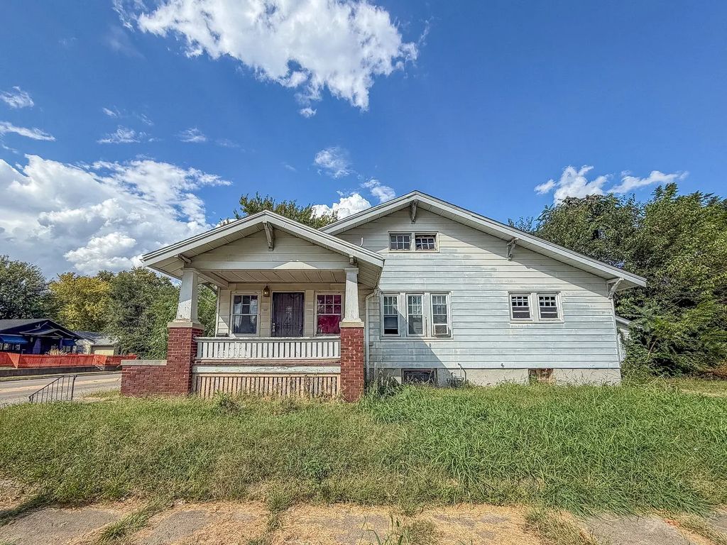 1504 N Monroe Street, Decatur