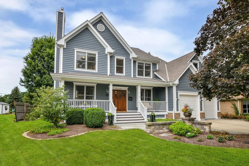 1028 Shady Lane, Glen Ellyn