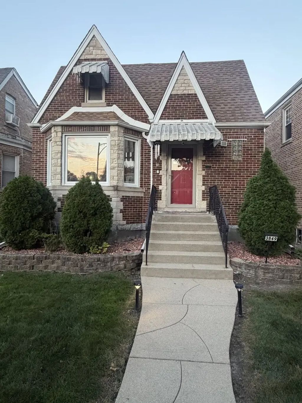 3849 N Nora Avenue, Chicago