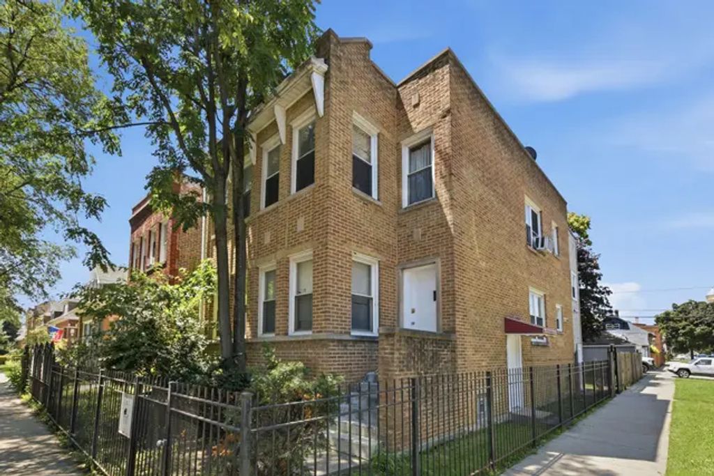 1654 N Austin Avenue 1b, Chicago