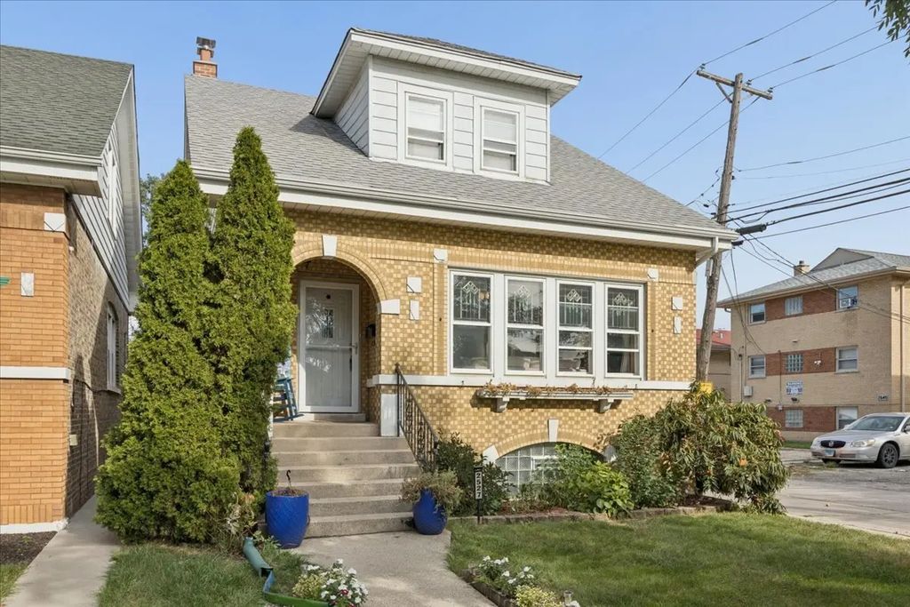 2527 Hainsworth Avenue, North Riverside