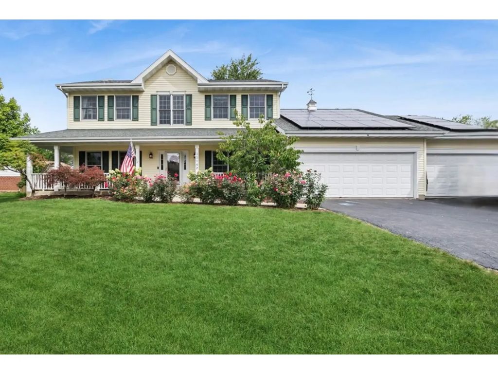 33147 N Lake Shore Drive, Grayslake