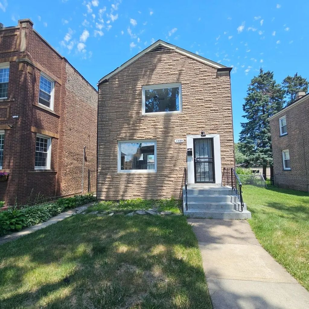 2608 E 92nd Street, Chicago