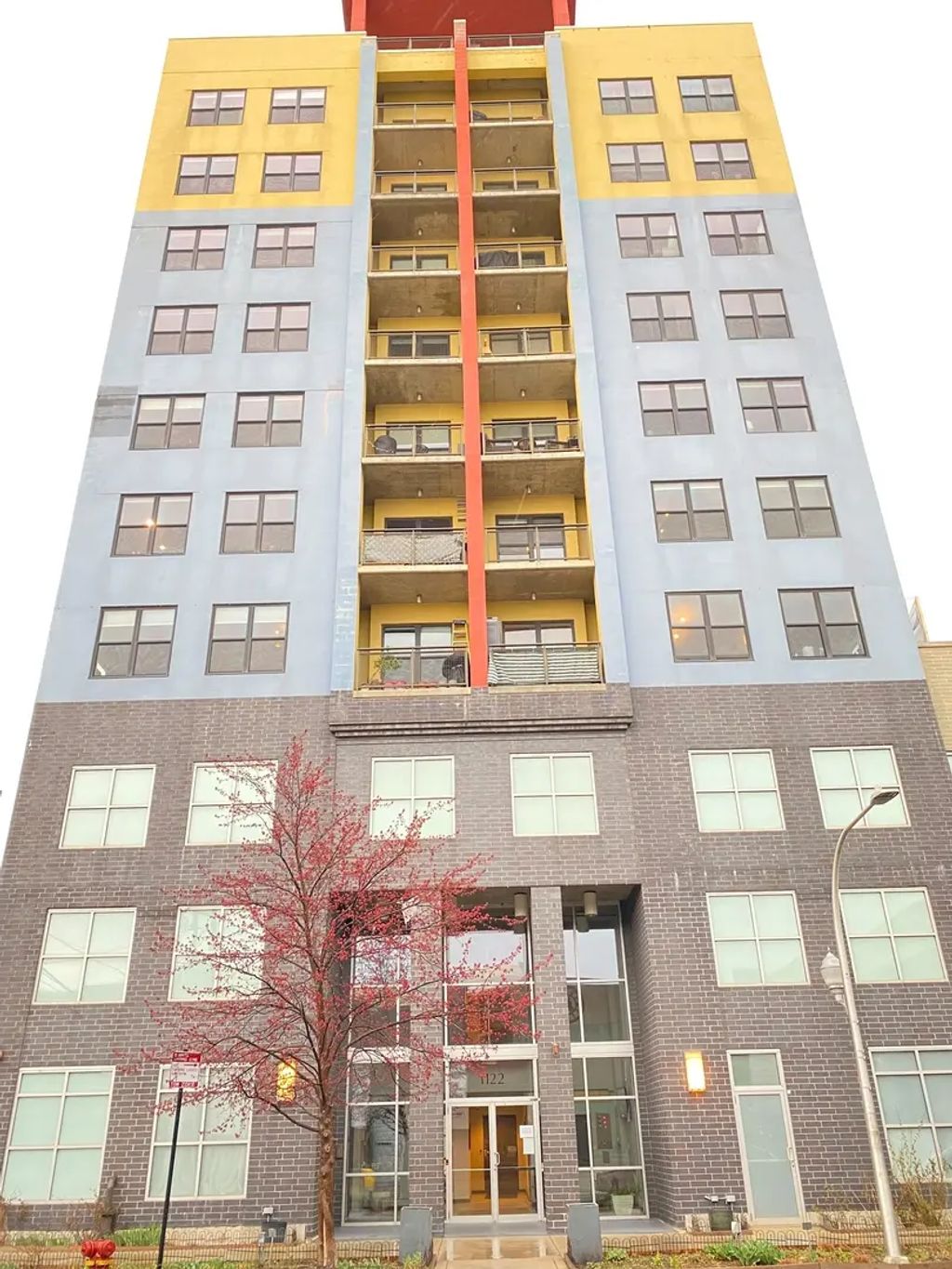 1122 W Catalpa Avenue 614, Chicago