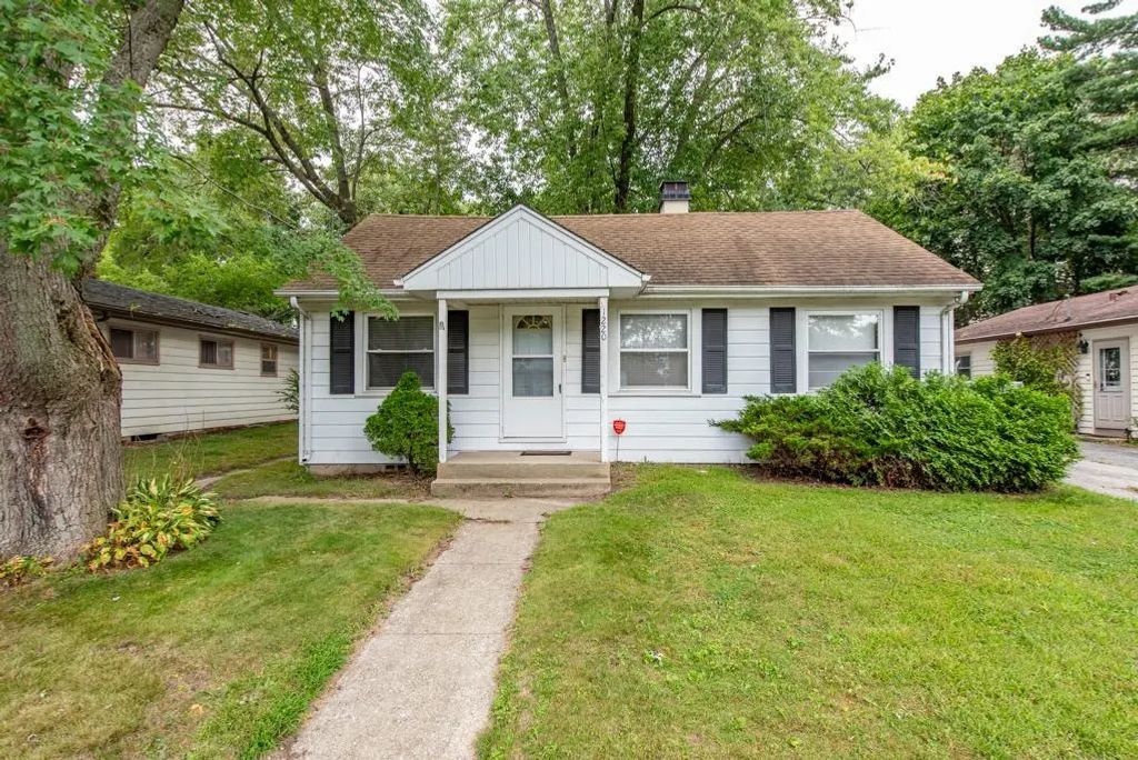 1220 Fulton Avenue, Winthrop Harbor