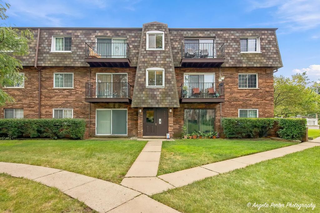 9402 Bay Colony Drive 3w, Des Plaines