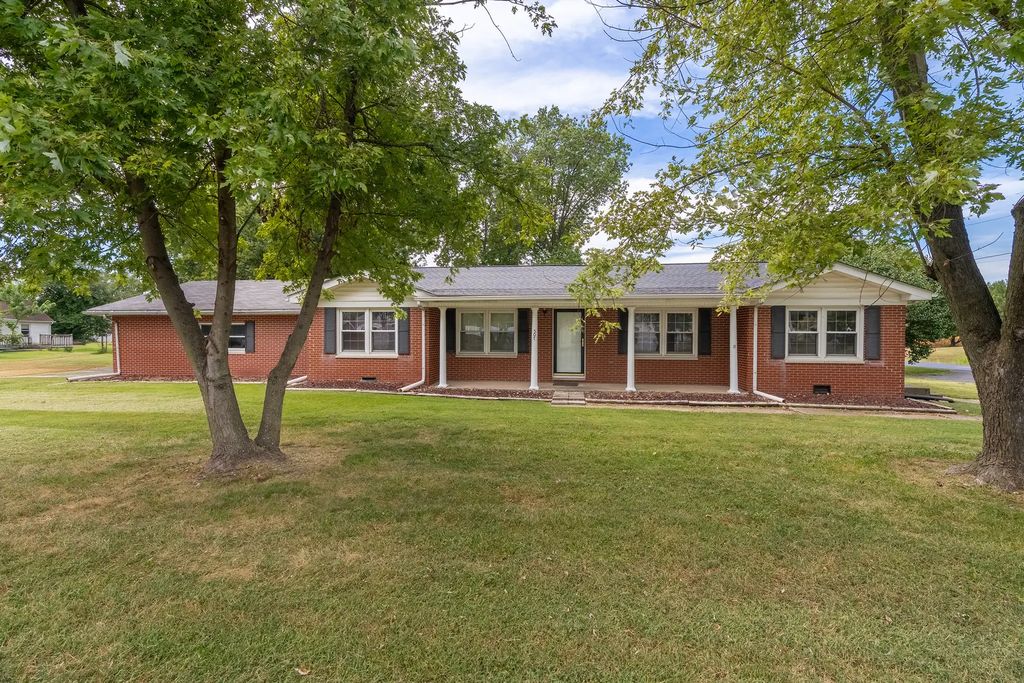 507 N Park Street, Sesser