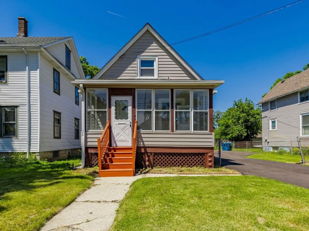 75 W 23rd Street, Chicago Heights