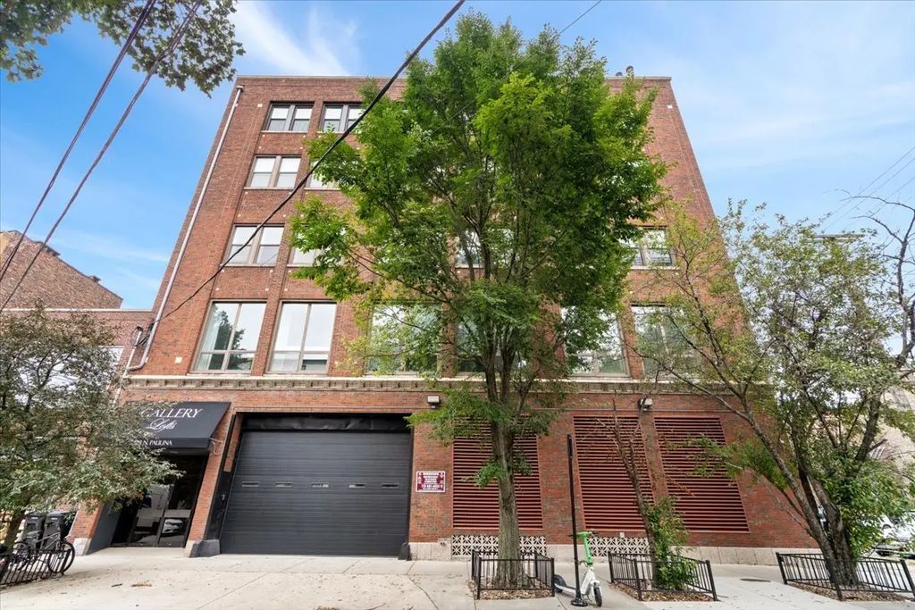 3323 N Paulina Street 3e, Chicago
